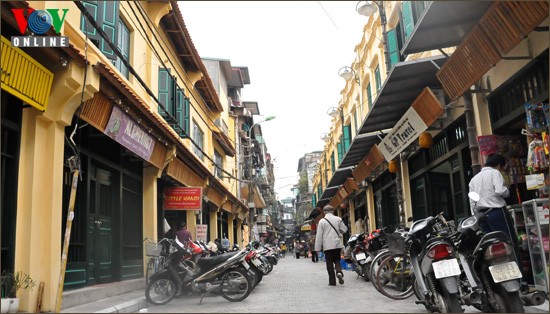 Une partie de la rue Ta Hien après la rénovation - ảnh 2